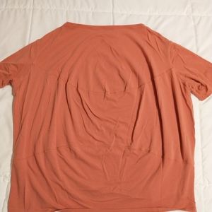 🌟2/$20🌟Back in Action Top Lululemon